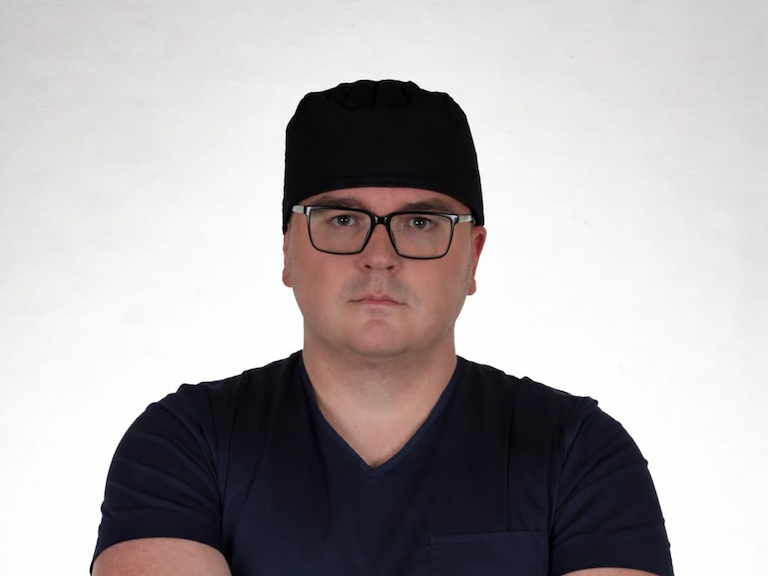 Portret: lek. med. Krzysztof Ciapała