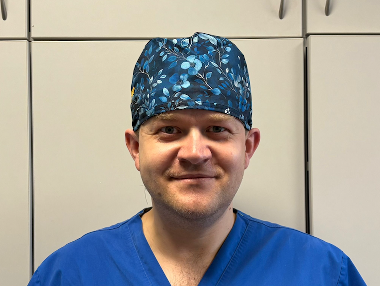 Portret: lek. med. Janowiec Sebastian